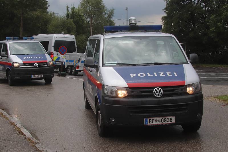Nácvik české a rakouské policie při řešení krizových situací a řešení závažných případů v Bad Leonfeldenu