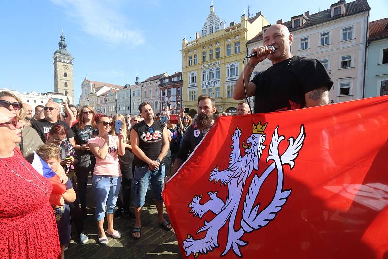 Daniel Landa na českobudějovickém náměstí.