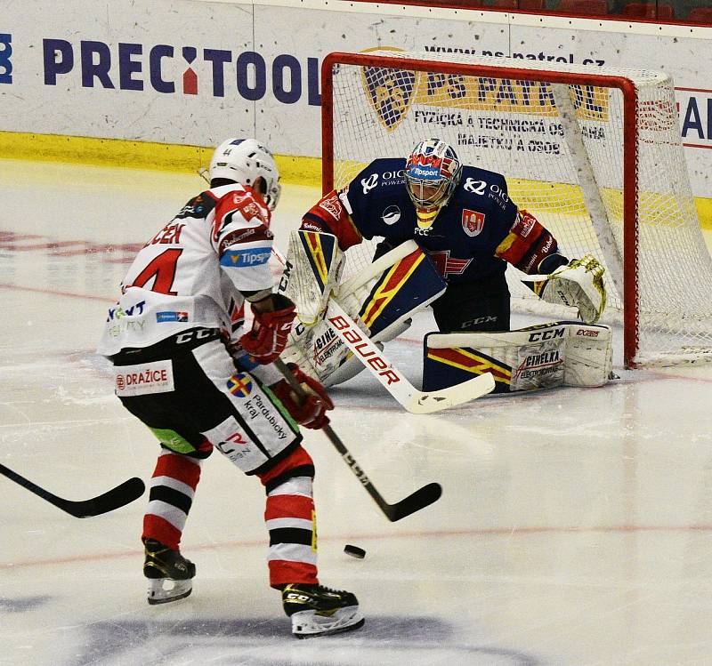 Hokejisté Madeta Motoru prohráli v extralize s Pardubicemi 1:2.