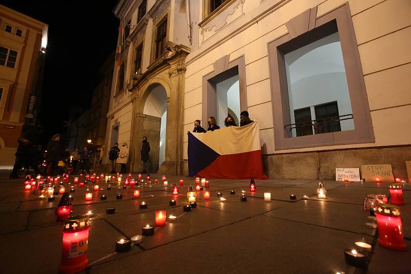 Budějovičáci oslavili 17. listopad na náměstí Přemysla Otakara II.