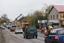 Oprava silnice v Lišově je rozdělena do několika etap.