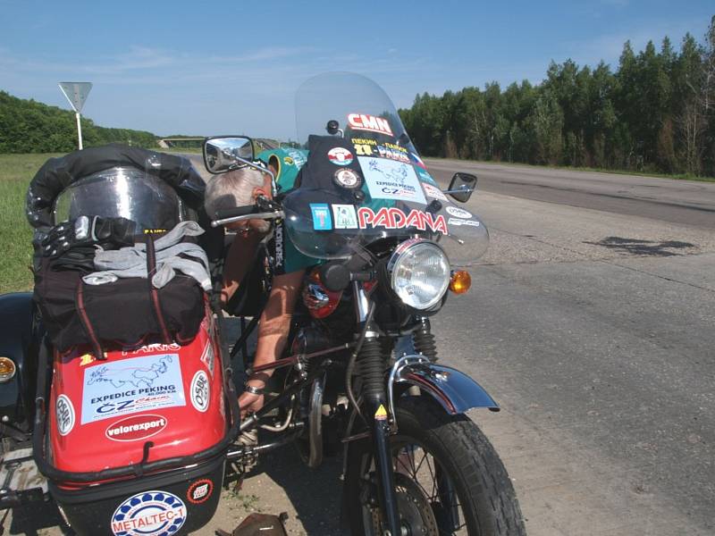 Motovýlet Petra Hošťálka na 3 412. kilometru.