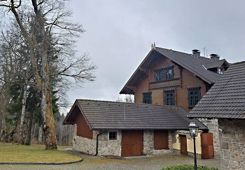 Poslední díl Místa zločinu České Budějovice Žeton se natáčel na Lipensku i za hranicemi. Diváky čeká rozuzlení příběhu i zajímavá postava samozvaného vyšetřovatele.