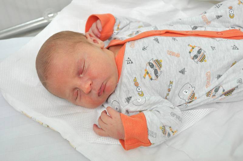 Kristián Taubr ze Strakonic. Kristiánek se narodil 3. 6. 2020 ve 20.13 hodin a jeho porodní váha byla 3 230 g. Na brášku se doma těšili sourozenci Kája (7) a Jaromír (3).