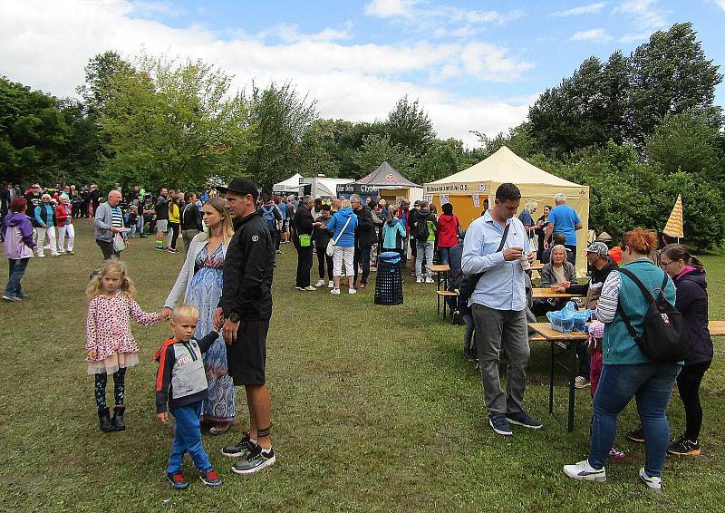 V Borovanech u Českých Budějovic se od 9. do 10. července uskutečnil rodinný festival Borůvkobraní. Po dvouleté přestávce se na pestrý program vrátila i soutěž o největšího jedlíka borůvkových knedlíků.