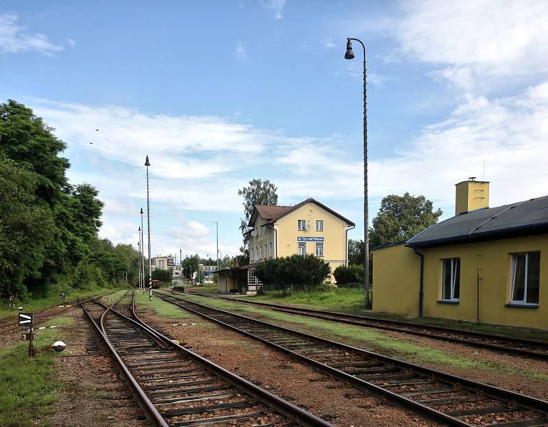 Vlakové nádraží v Týně nad Vltavou.