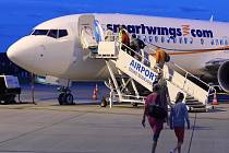 První cestující do zahraniční destinace odletěli z letiště v Českých Budějovicích ve středu večer do Antalye v Turecku.