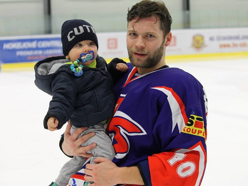 Hokejisté David servisu ČB podlehli na svém ledě Milevsku 3:5.