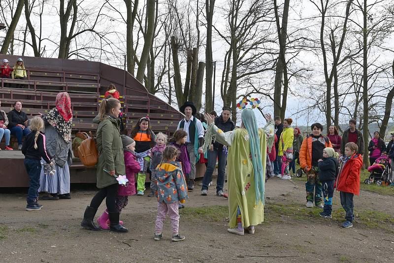 Probouzení broučků v Týně nad Vltavou