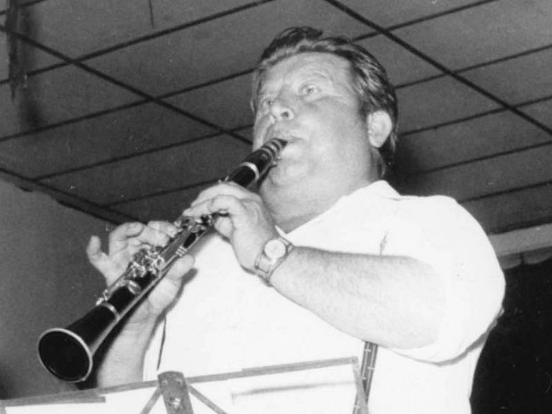 Zemřel Josef Vácha, klarinetista dechovky Vlachovka. Bylo mu 83 let.
