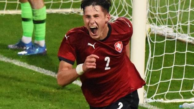 Martin Vitík dal v zápase se Slovinskem vítězný gól českých fotbalistů do 21 let, kteří v dalším utkání kvalifikace ME U21 měli na programu v pondělí navečer další zápas proti Albánii.