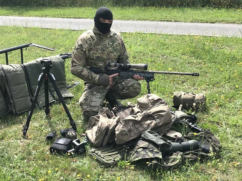 Specialisté temelínské jednotky se dočkali nového vybavení, které se běžným policistům nepořizuje.