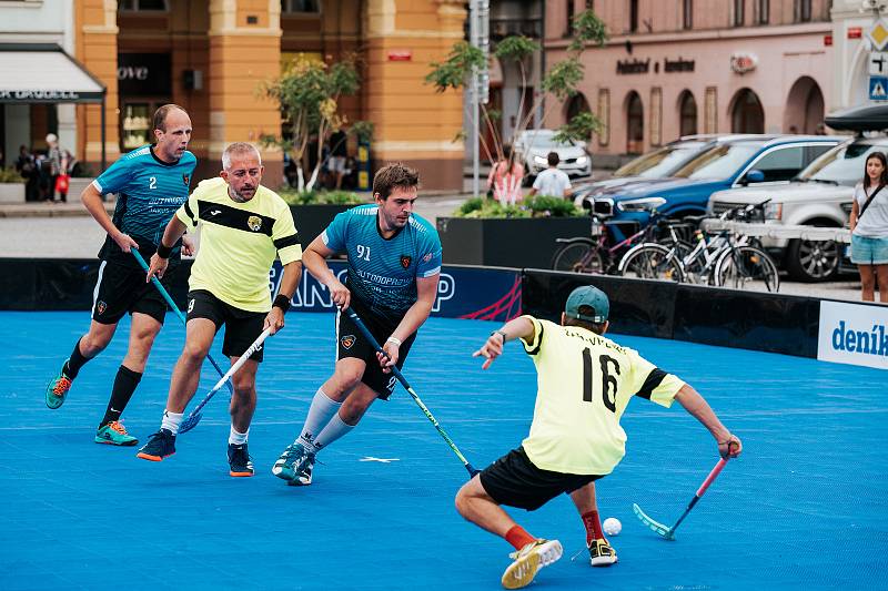 Na českobudějovickém náměstí Přemysla Otakara II. se hrál turnaj Street Floorball League