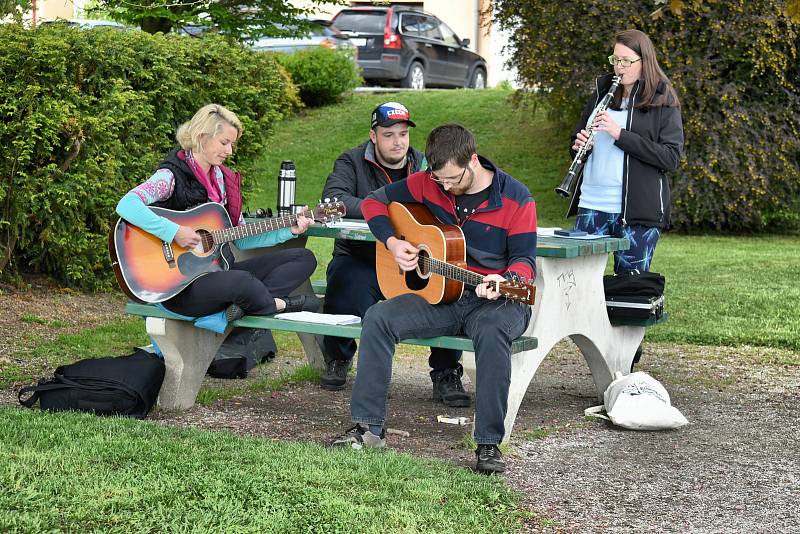 Kapely a muzikanti vystoupili na různých místech Týna nad Vltavou.