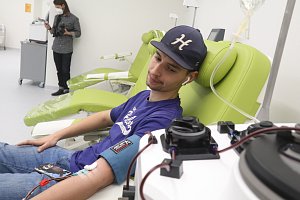 Hráči baseballového klubu Sokol Hluboká nad Vltavou přišli darovat krevní plazmu.