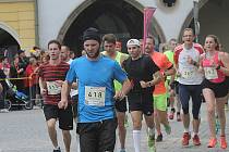 Běžecký závod RunTour v Českých Budějovic láká tisíce běžců.