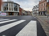 V Trhových Svinech uvedli 7. 12. 2021 do zkušebního provozu rekonstruovaný úsek Trocnovské ulice, včetně úseku přes Žižkovo náměstí.
