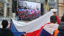 Přenos demonstrace z Prahy na českobudějovickém náměstí.