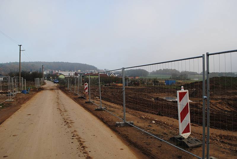 Výstavba D3 v ulici Ke Studánce v Hodějovicích.