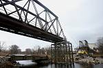 Boršovský starý železniční most brzy nahradí nový