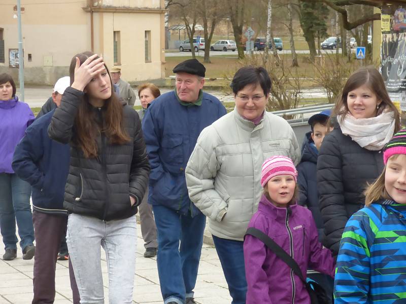 Sněhuláci, králík nebo vodník. Taková stvoření mohli v sobotu odpoledne potkat ti, co se vydali do Zlivi.