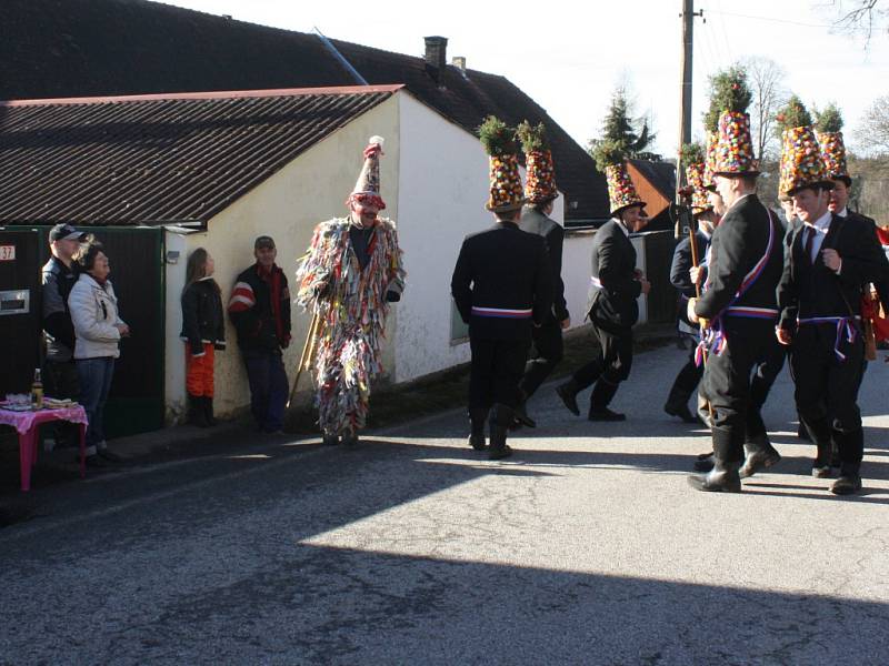 Masopust v Ostrolovském Újezdu.