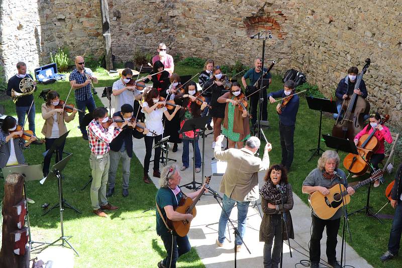 Nezmaři a Jihočeská filharmonie na Kuklově