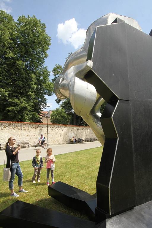 Už devátým rokem oživuje výstava Umění ve městě veřejný prostor Českých Budějovic.