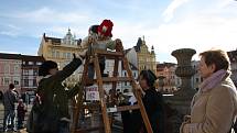 Symbolické putování po českobudějovických věžích patří již tradičně k silvestrovským akcím. Děti si je opět náramně užívaly.