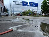Čerpání vody po bouřce na Pražské třídě v Českých Budějovicích.