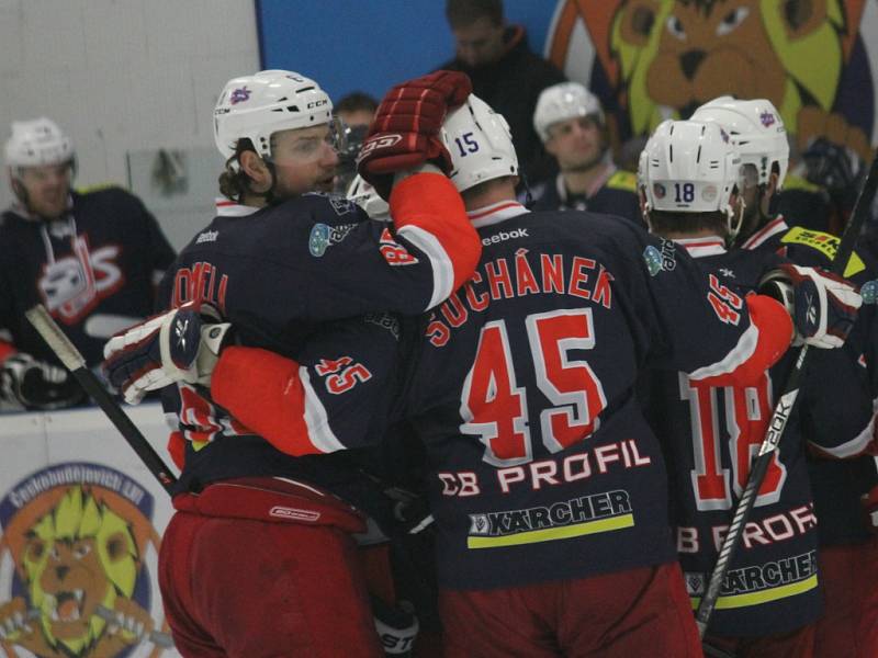 Hokejisté David servisu porazili doma Tábor B 6:3 a postupují do semifinále krajské ligy.  