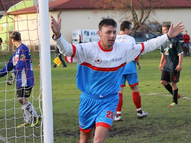 Nemanice porazily Horní Stropnici 7:0 a stráví zimu v čele okresního přeboru.   