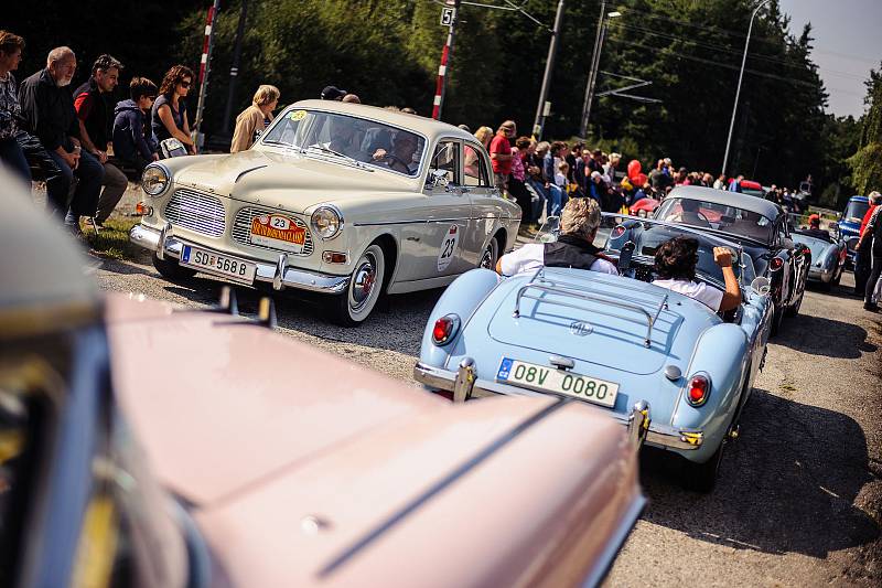 Veteránská rallye South Bohemia Classic představí nablýskané vozy známých i méně známých značek.