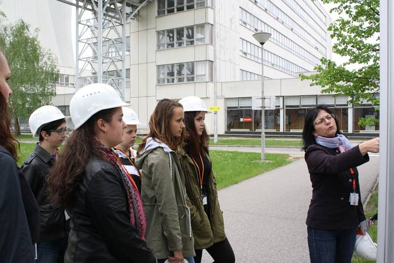 Na exkurzi do Jaderné elektrárny Temelín vyrazili žáci Vyšší odborné školy a Střední školy, s. r. o., v Českých Budějovicích.