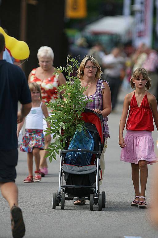 V loňském roce navštívilo českobudějovické výstaviště  při akci Země živitelka přes 100 tisíc náštěvníků. Hlavní nápor očekávají pořadatelé o víkendu.