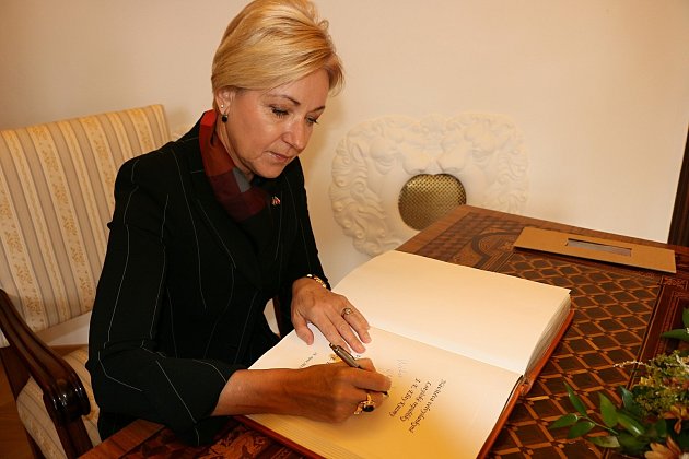 V minulých dnech navštívila budějovickou radnici velvyslankyně Lotyšska Elita Kuzma.