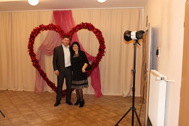 Valentýnský ples Základní umělecké školy ve Volarech.