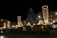 Vánoční trhy a noční Linc s tajemnou atmosférou zámku nad Dunajem.