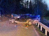 Dopravní nehoda se stala na Velký pátek u obce Římov na Českobudějovicku. Foto: SDH Velešín