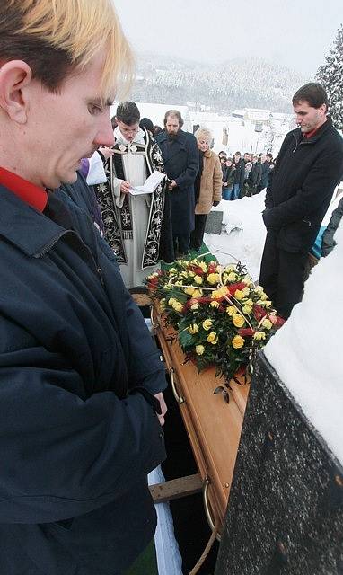 Pohřeb Jiřiny Jiráskové v Malenicích.