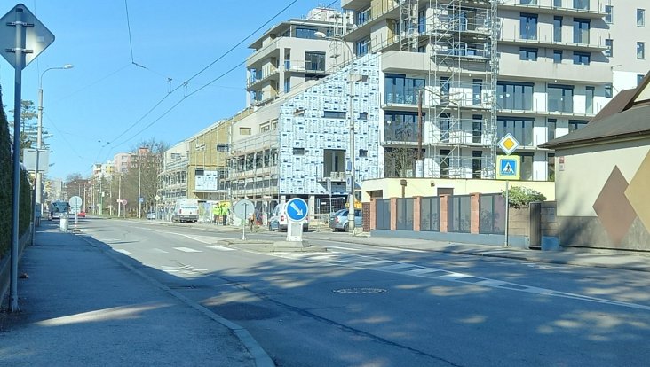 Na šest týdnů má být uzavřena ulice Oskara nedbala v Českých Budějovicích poblíž křižovatky s Talichovou ulicí.