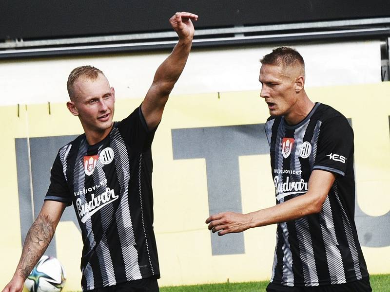 Ondřej Mihálik pečetil s Teplicemi třetím gólem výhru Dynama na 3:1.