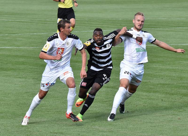 Dynamo ČB - Hradec Králové 4:1 (2:0).