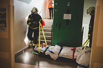 Cvičení hasičů v budějovické nemocnici.
