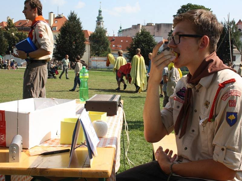 Skautská pouť na Sokolském ostrově v Českých Budějovicích.