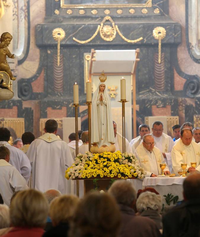 Socha Panny Marie Fatimské přicestovala za věřícími do Českých Budějovic.