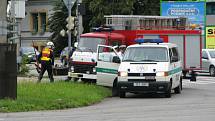 Na tomto místě vůz Audi A6 nedal v neděli ráno přednost děčínskému autobusu. Pro dvojčlennou posádku osobního auta byl střet tragický, oba lidé v něm zemřeli.  