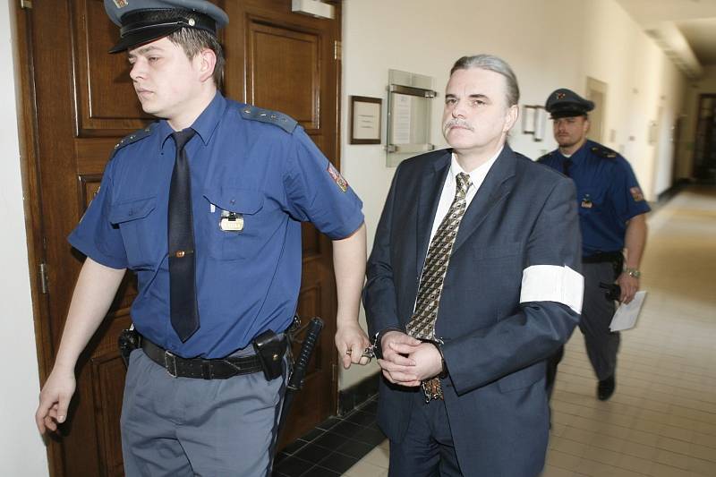 Karel Srba u soudu v roce 2006.
