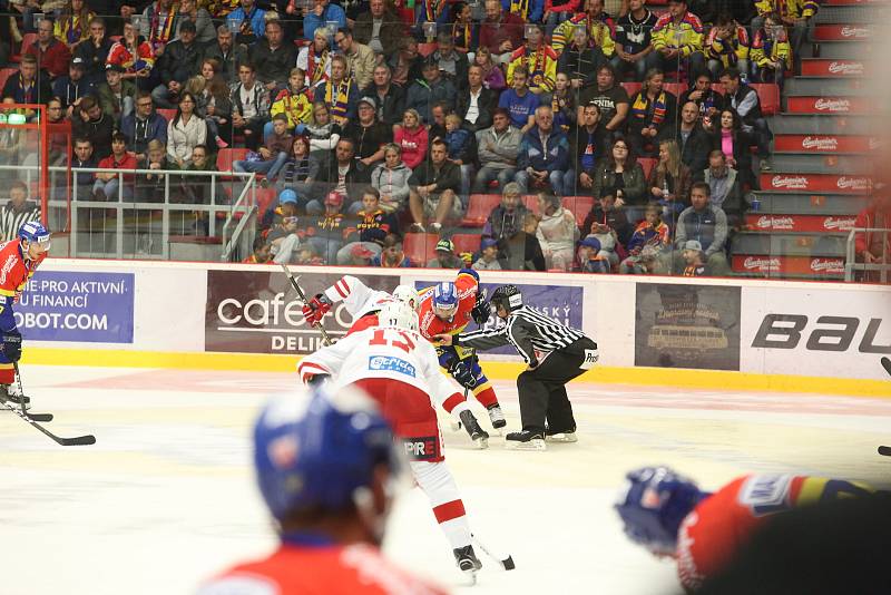 Hokejisté Motoru České Budějovice zahájili sezónu 2017/18 vítězstvím nad Slávií Praha 5:1.