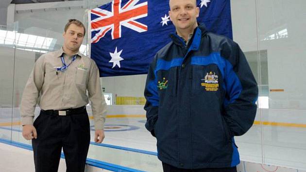 Josef Rezek (vlevo), jihočeský hokejový vyslanec úspěšně působí v daleké Austrálii.